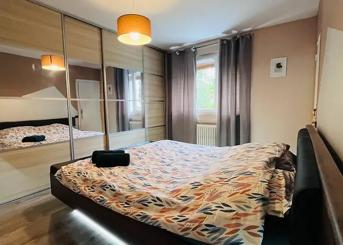 Appartement Proche Centre Ville Avec Parking Gratuit